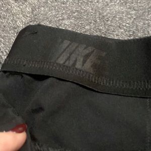 40/32 Nike golf pants